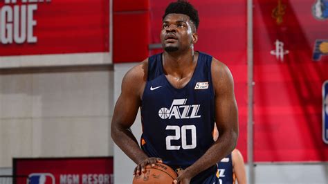 Current sports team of udoka azubuike - Suns' Udoka Azubuike: Joins Suns on two-way deal. Rotowire Jul 31, 2023. Azubuike and the Suns have agreed on a two-way contract for the 2023 season, Adrian Wojnarowski of ESPN reports....